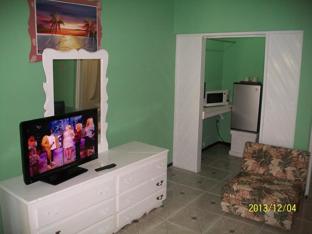 Eddies Tigress 2 Negril Room photo